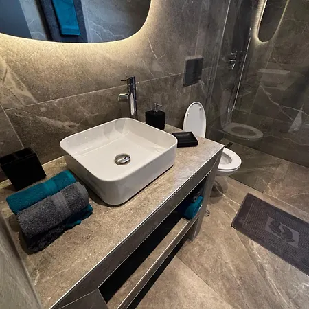 Epanomi Suites Apartamento